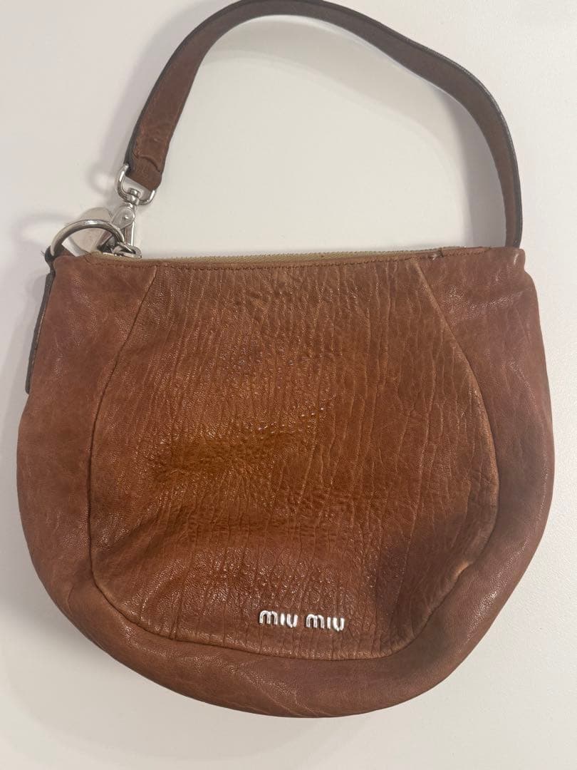 miumiu ミュウミュウ　ミニレザーブラウンバック