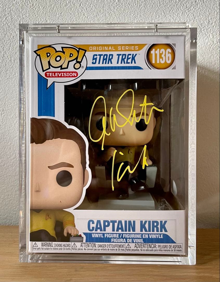 ウィリアム・シャトナー直筆サイン入りキャプテン・カーク FUNKO POP!