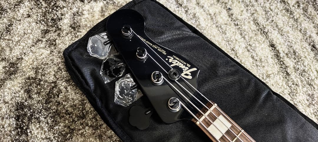 新品未使用Fender Duff McKagan Deluxe Bass
