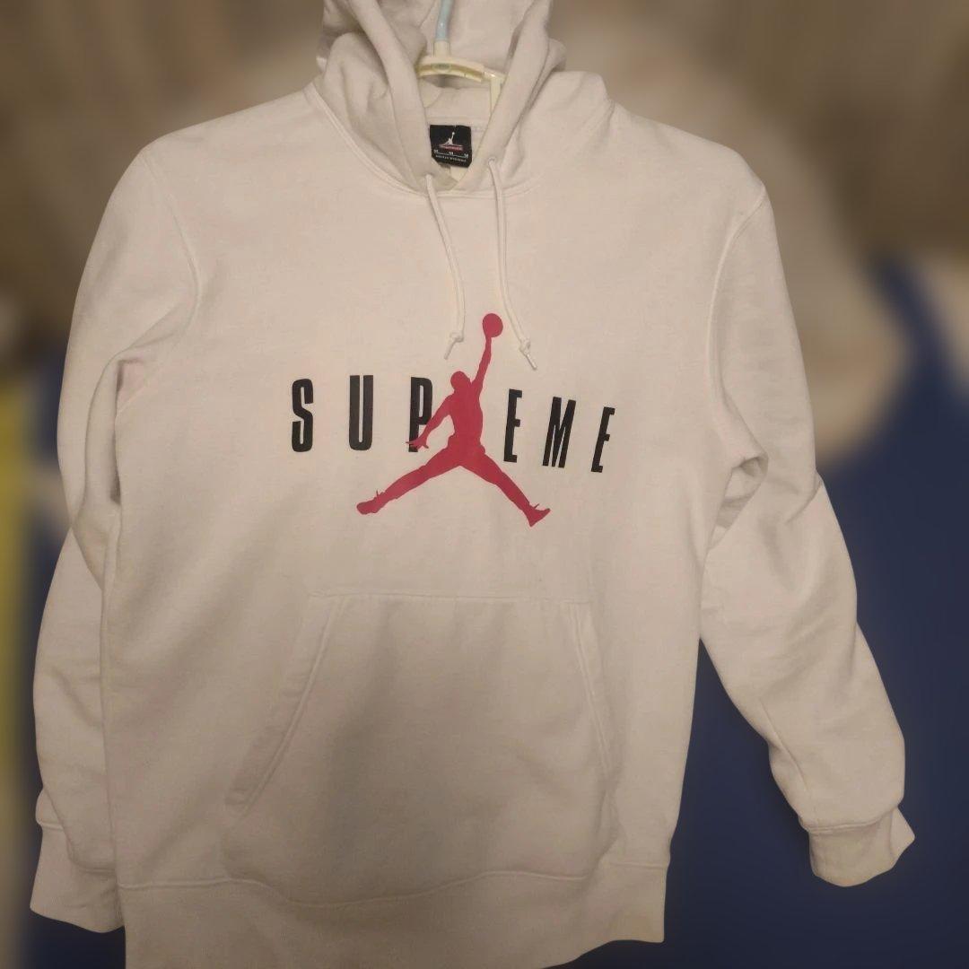 Supreme ジョ−ダンジャンプマンロゴ フード付きパーカー Mホワイト