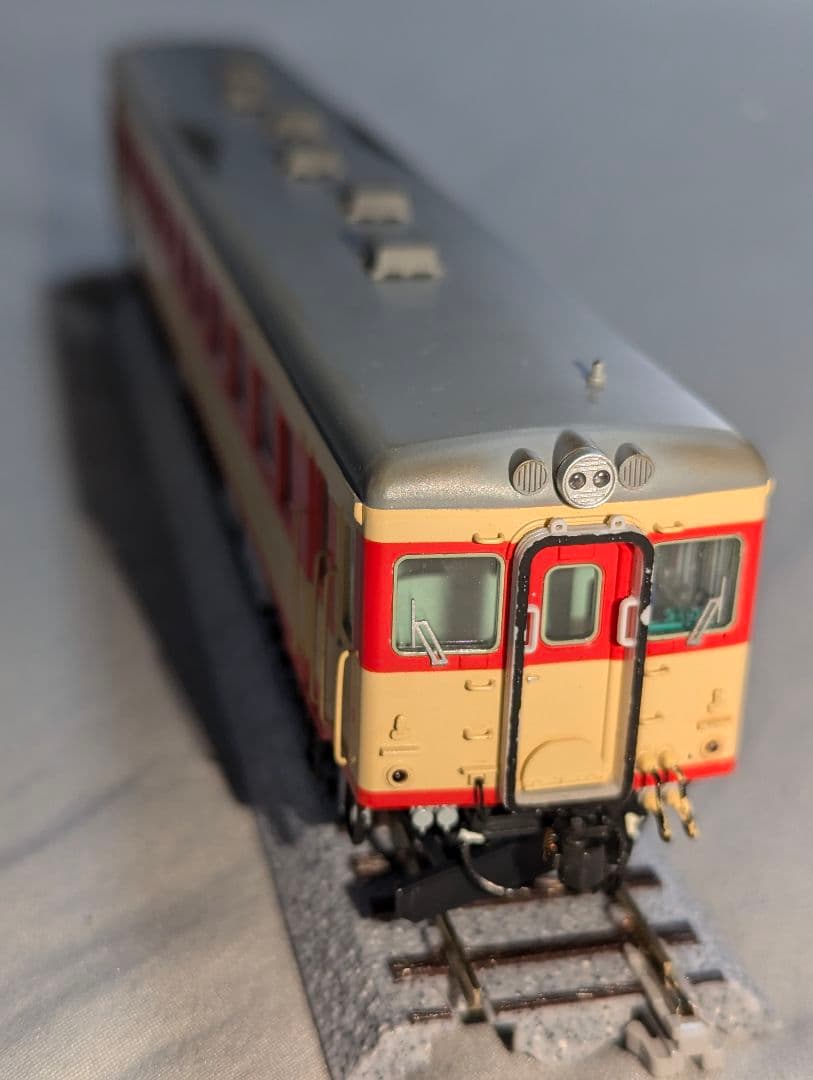 天賞堂 HOゲージ 56031 [キハ26 急行色 ２灯シールドビーム]