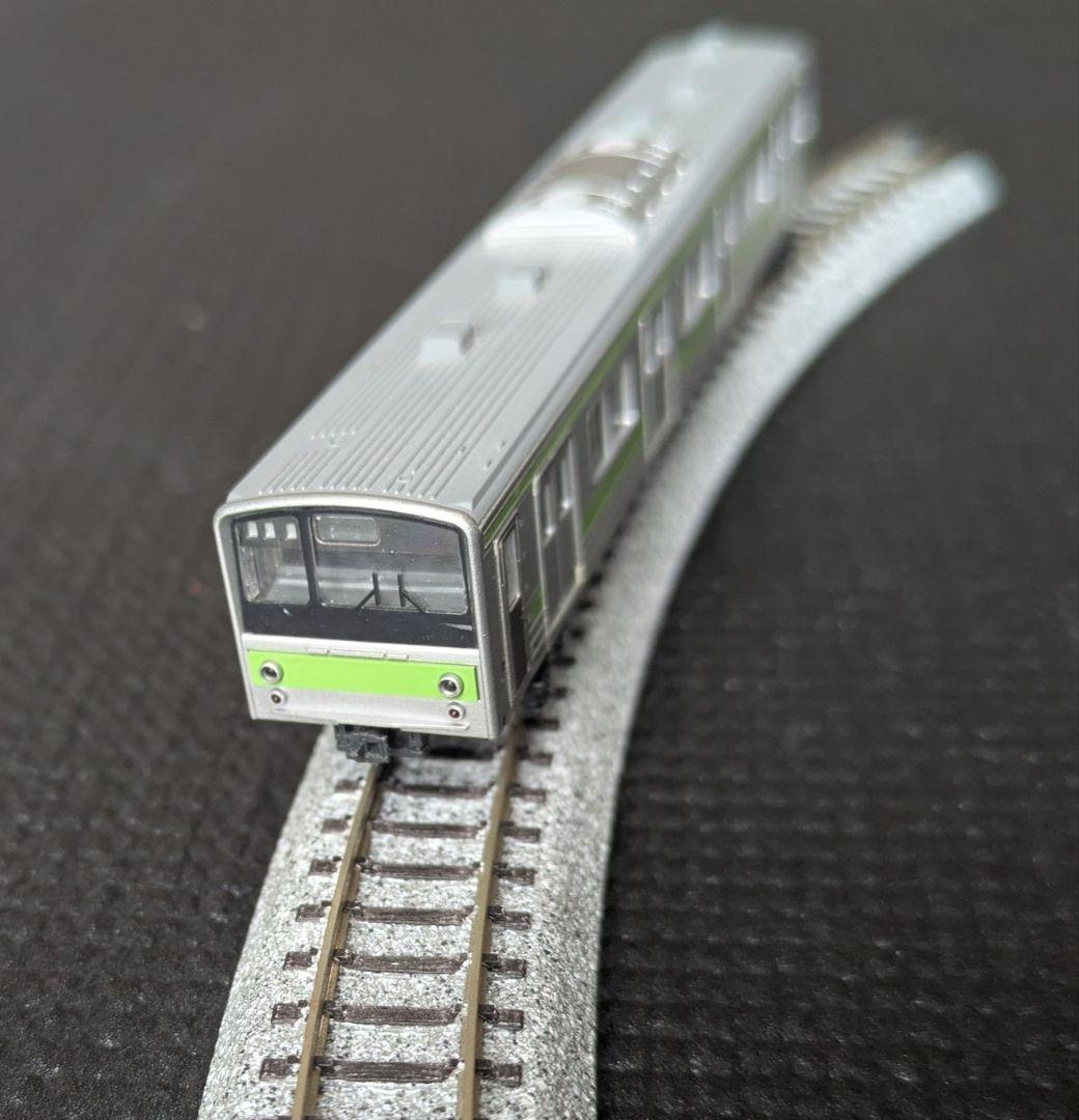 Nゲージ鉄道模型 グレーとグリーン