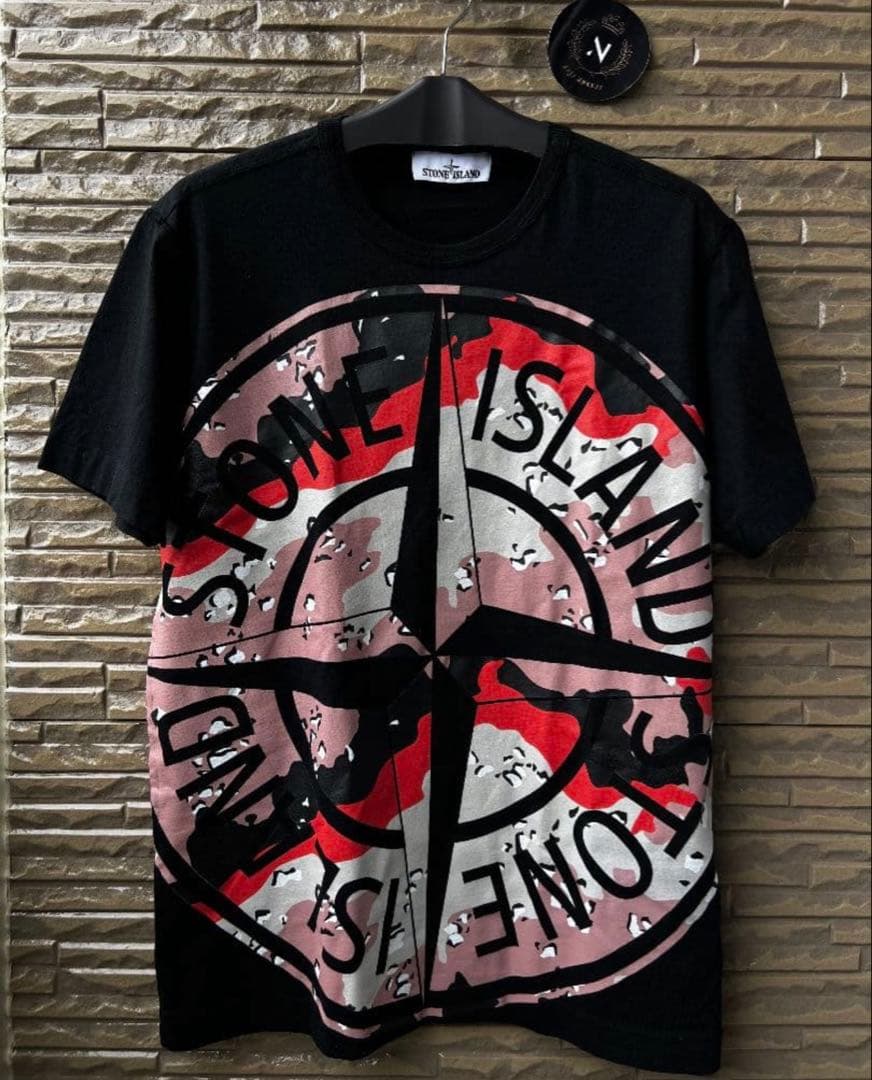 STONE  グラフィックTシャツ ブラック