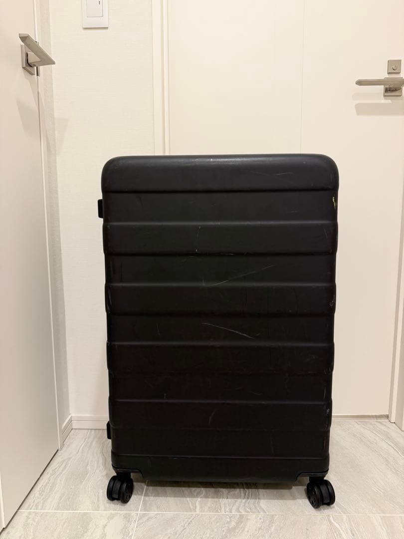 無印良品　バーを自由に調節できる　ハードキャリーケース（１０５Ｌ）②