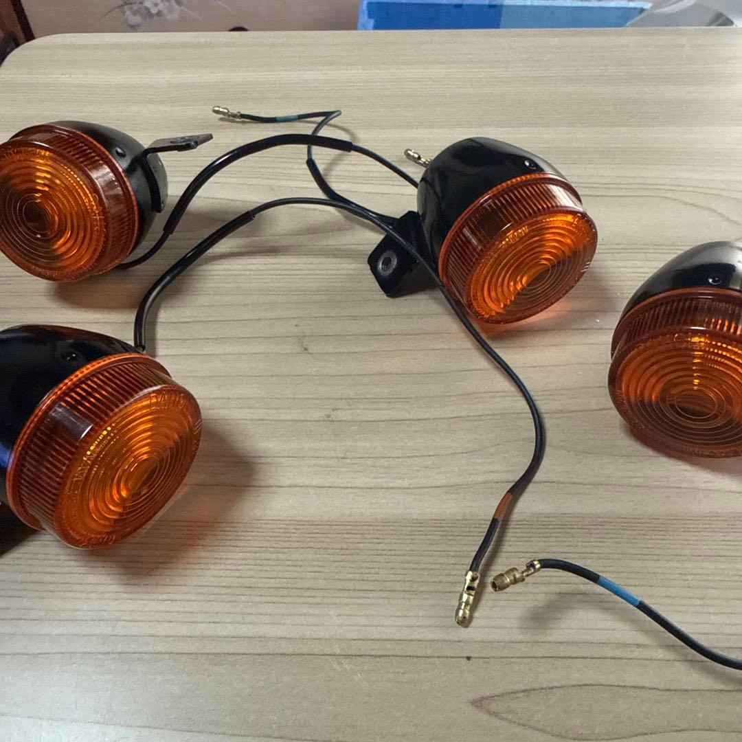 ホンダモンキーz50j12v、ゴリラなど純正ウインカー球は武川のオレンジ球付き。