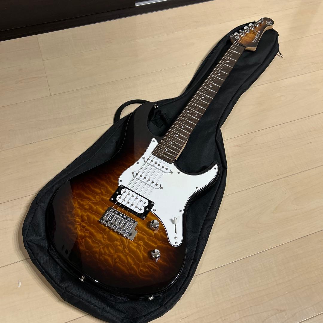 ヤマハ　パシフィカ　YAMAHA PACIFICA 212VQM
