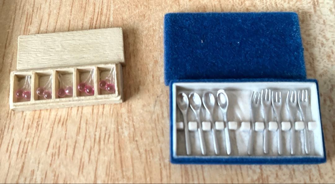 ミニチュア　骨董品　陶器　食器　デパート　レア　貴重　レトロ　リーメント　箸置き