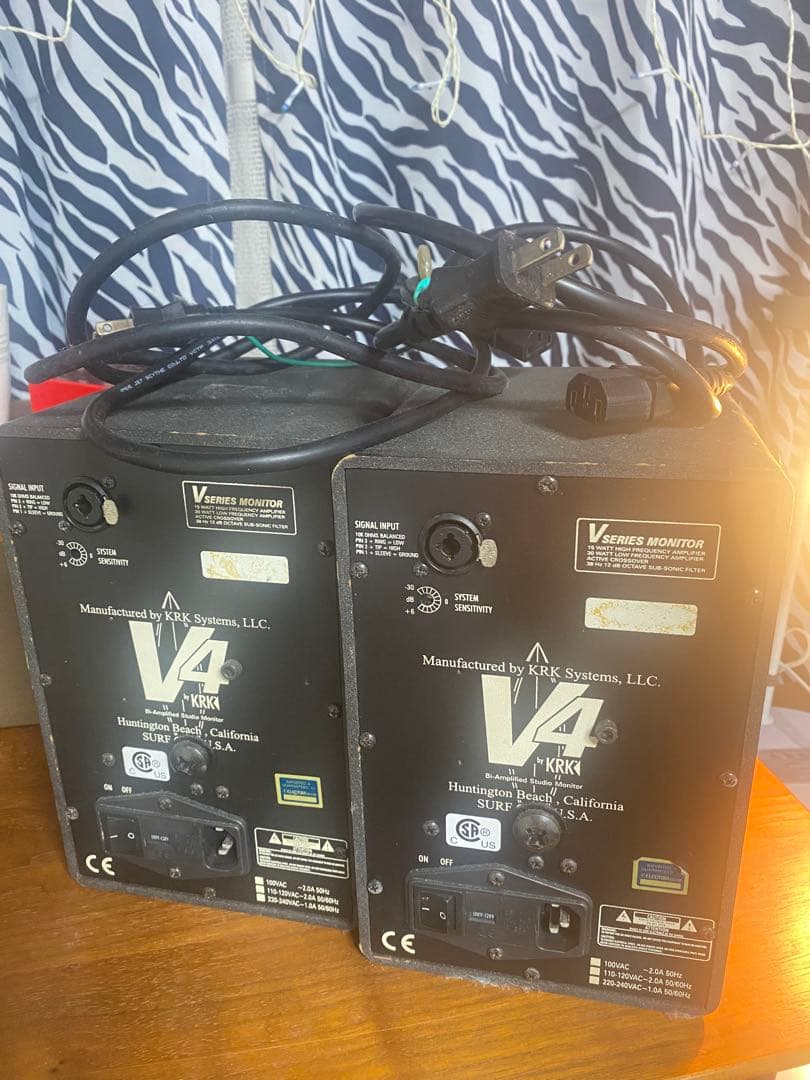 KRK V4 アクティブモニタースピーカー