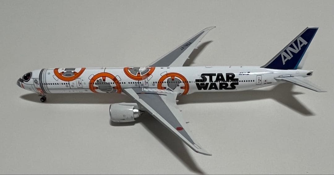 航空機・ヘリコプター ANA B777-300 StarWras