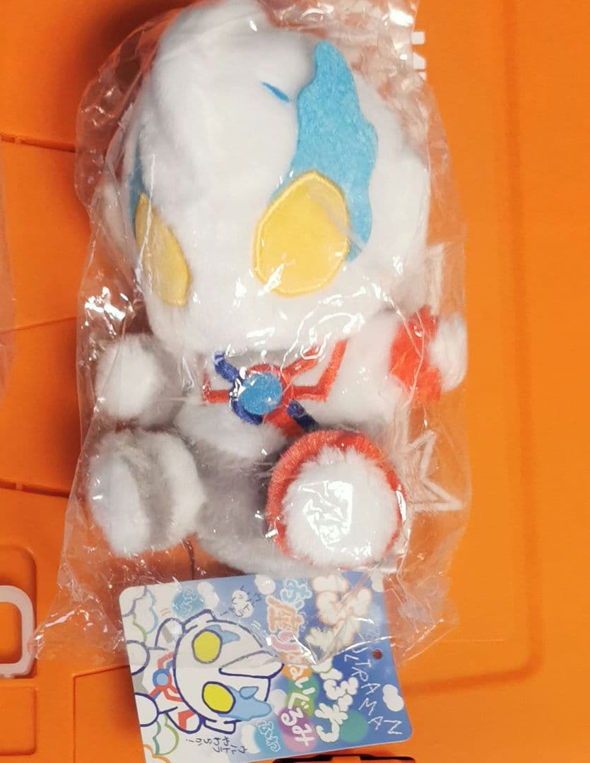 ウルトラマンブレーザー　ウルトラマンショップ　ふわふわお座りぬいぐるみ　タグ付き