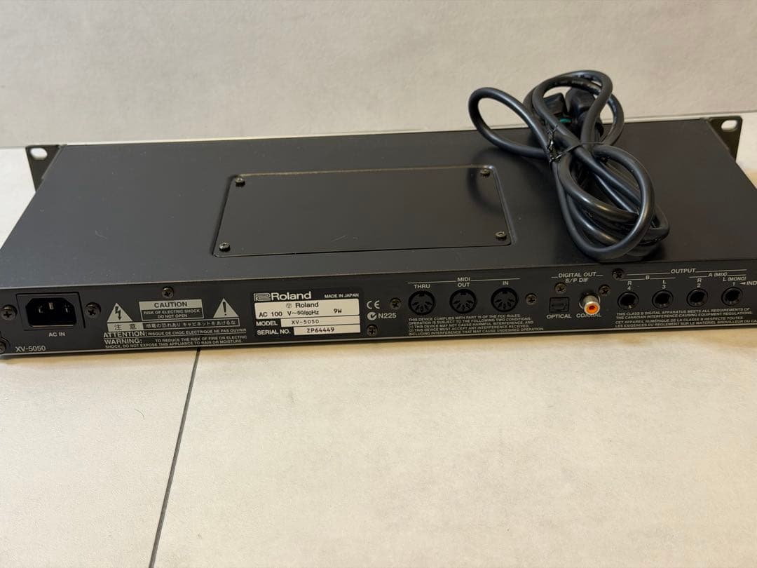 ROLAND XV-5050 音源モジュール
