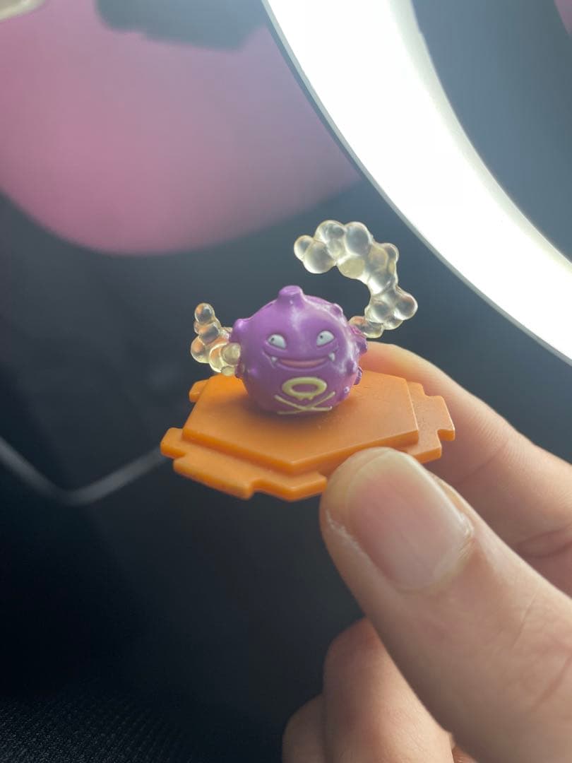 ポケモン フィギュア 25 体セット無料のマスターボール付き