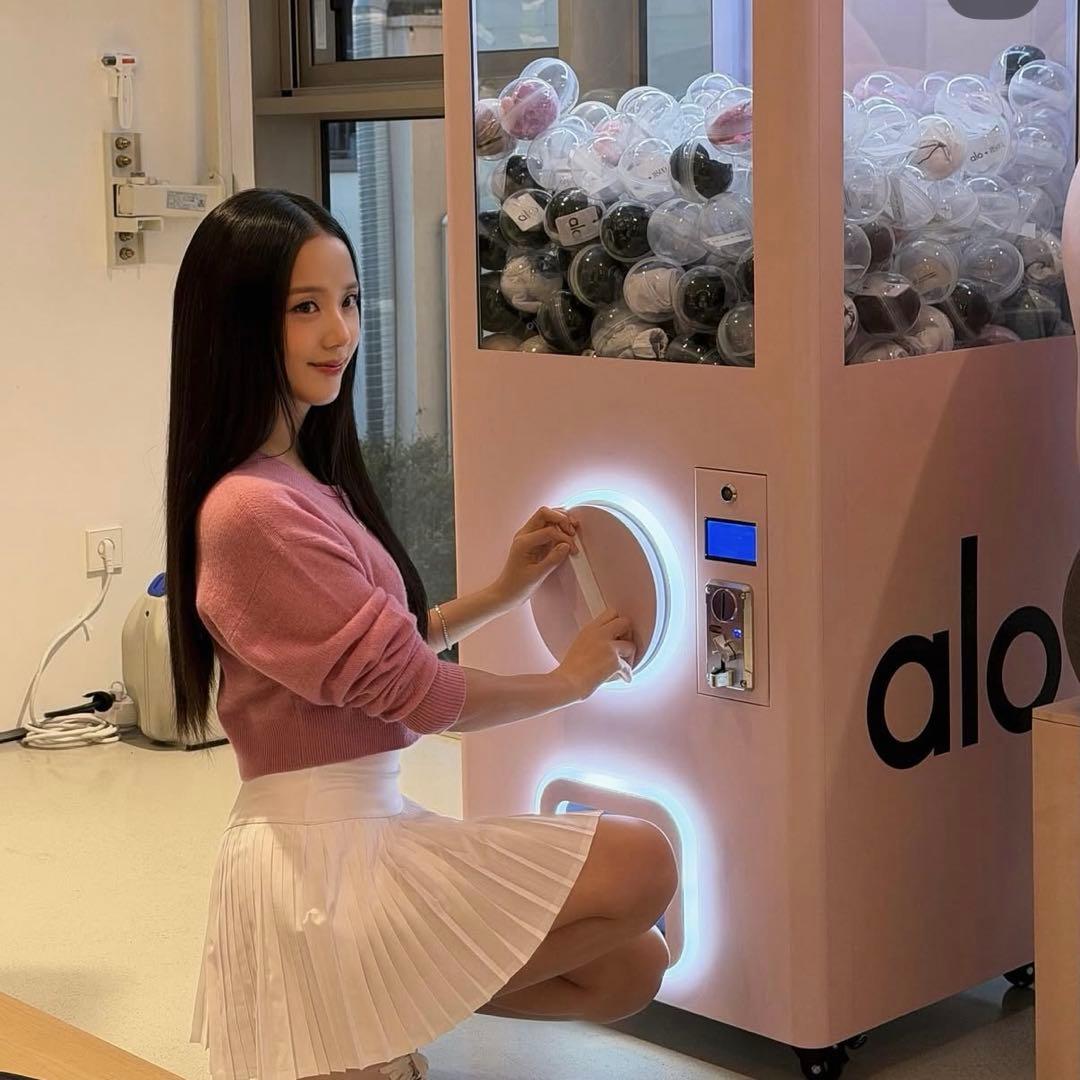 BLACKPINK JISOO alo コラボ シューモン 限定 韓国 ジス