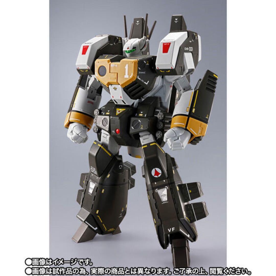 新品　DX超合金 VF-1S アーマードバルキリー（ロイ・フォッカースペシャル）