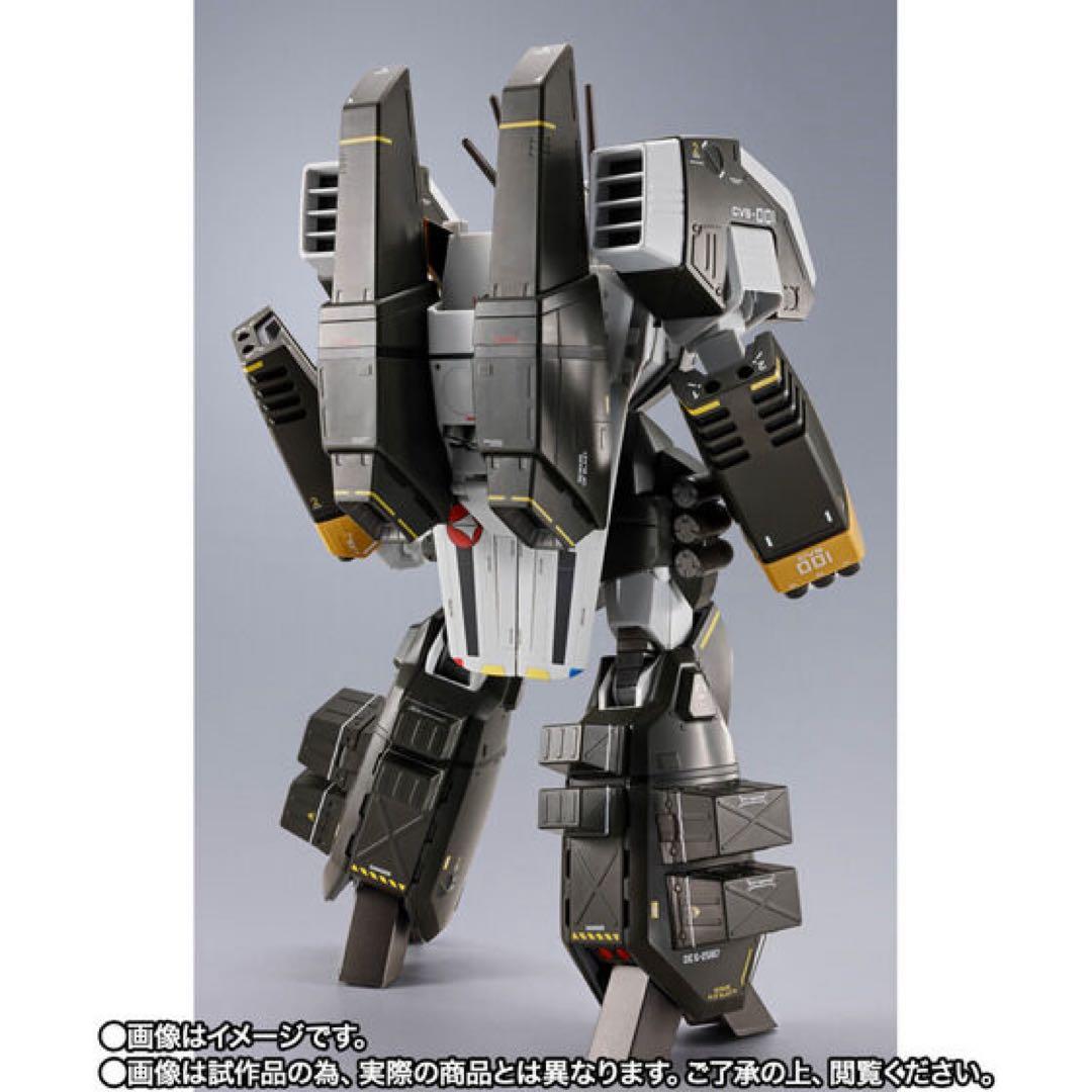 新品　DX超合金 VF-1S アーマードバルキリー（ロイ・フォッカースペシャル）