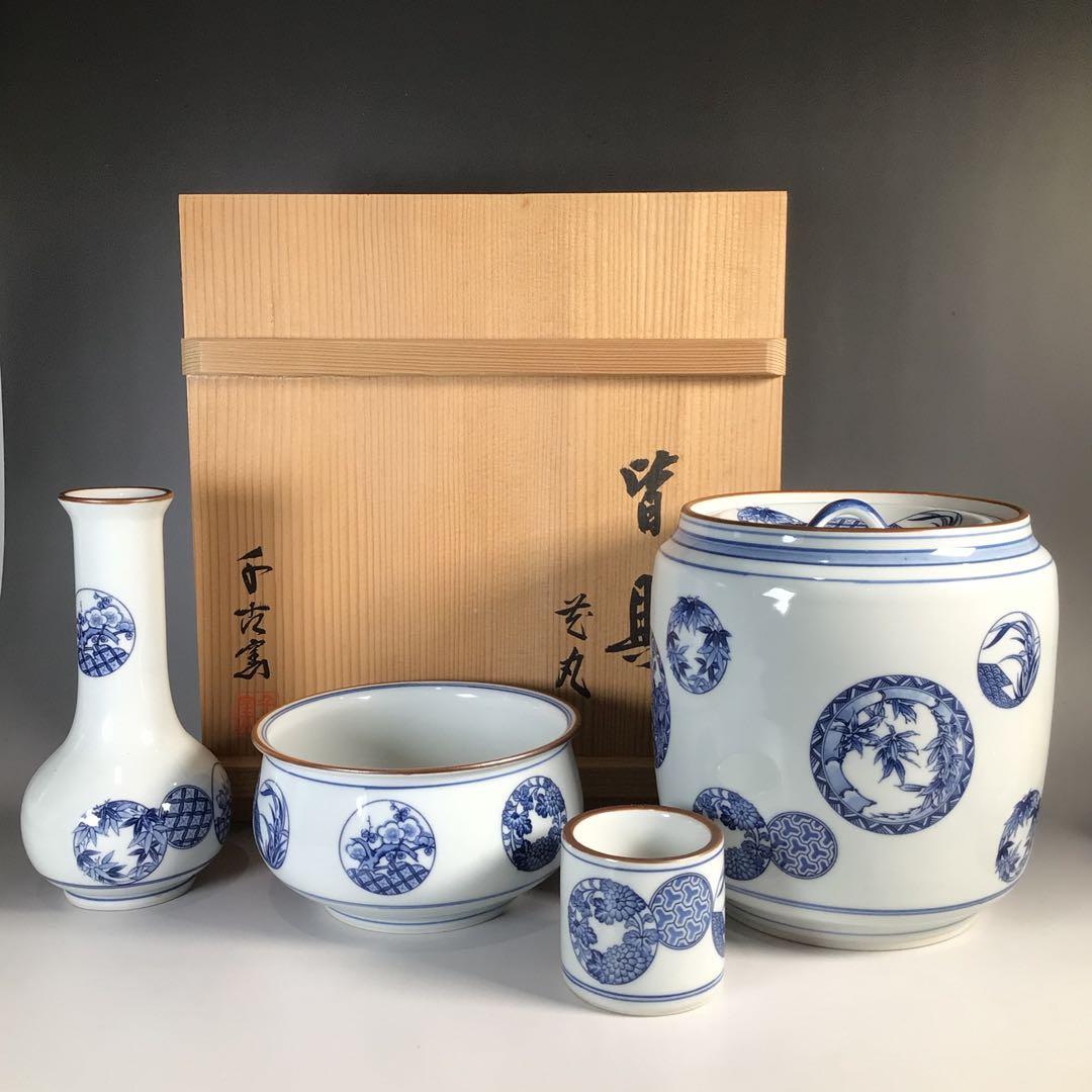 Ｎ１３１　皆具　『千古窯造』『染付花丸文』『水指　建水　蓋置　杓立』　共箱