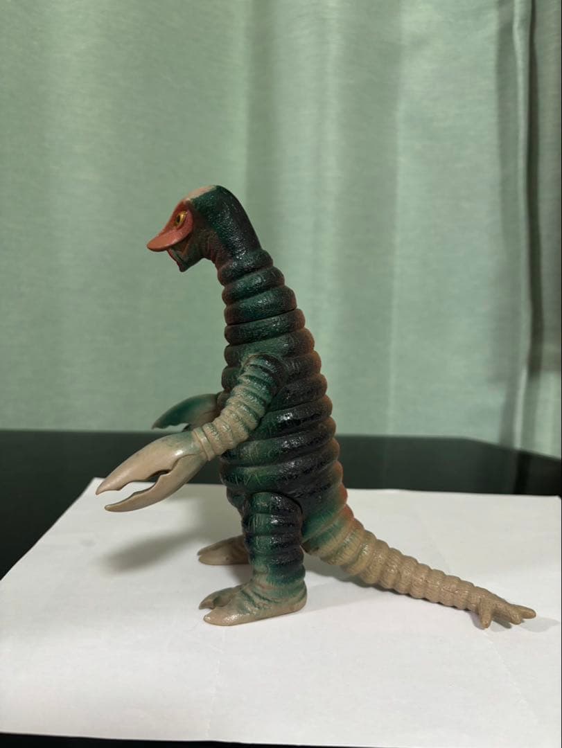 ウルトラ怪獣　ソフビ人形　サドラ