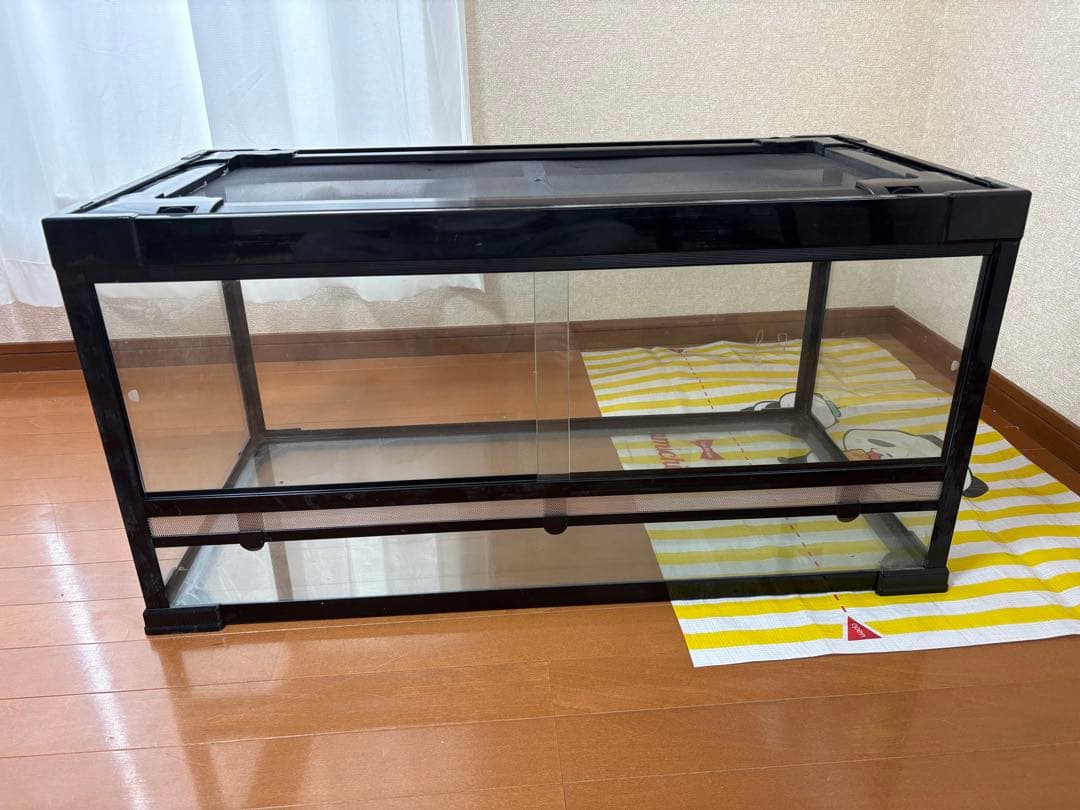 爬虫類ケージ