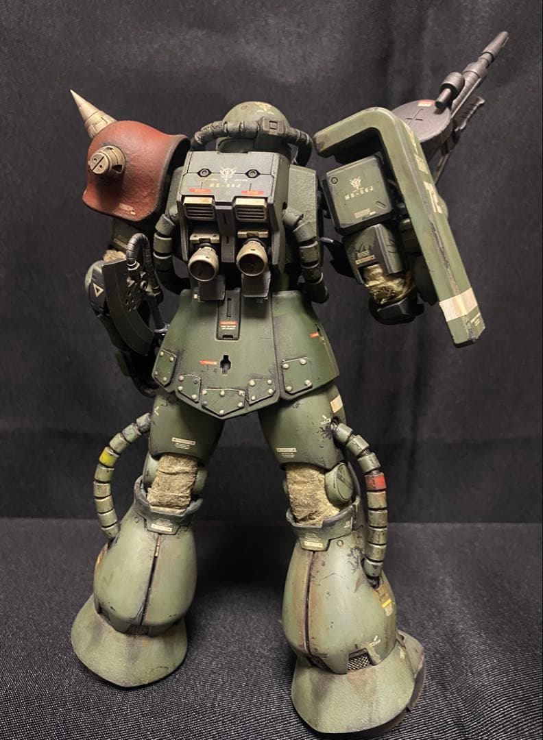 【ガンプラ完成品】　MG ザクⅡ （シャア専用Ver.2）　改修