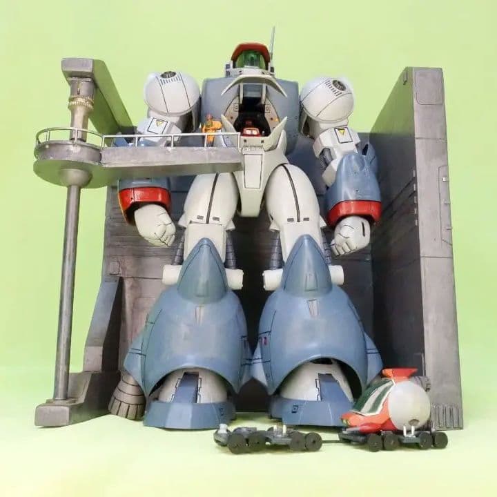 【全塗装完成品】1/100　ラウンド・バーニアン・バイファム ／整備ハンガー付