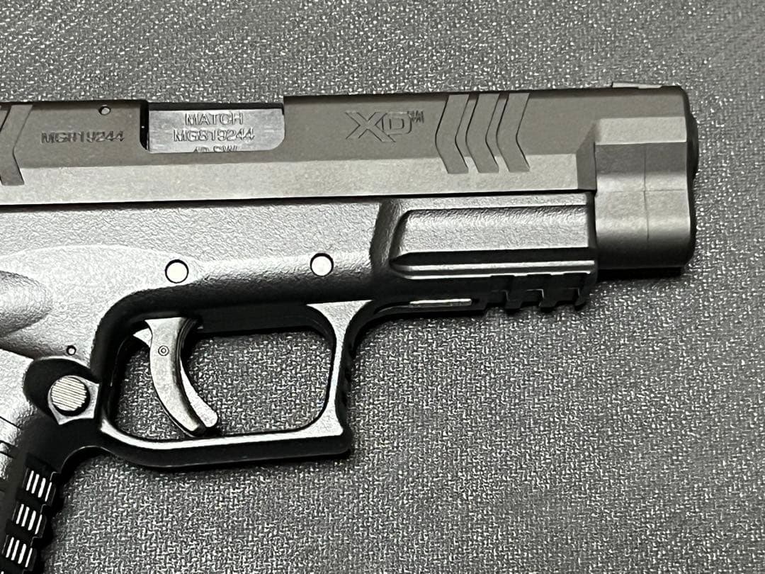 東京マルイ ガスブローバックガン XDM-40