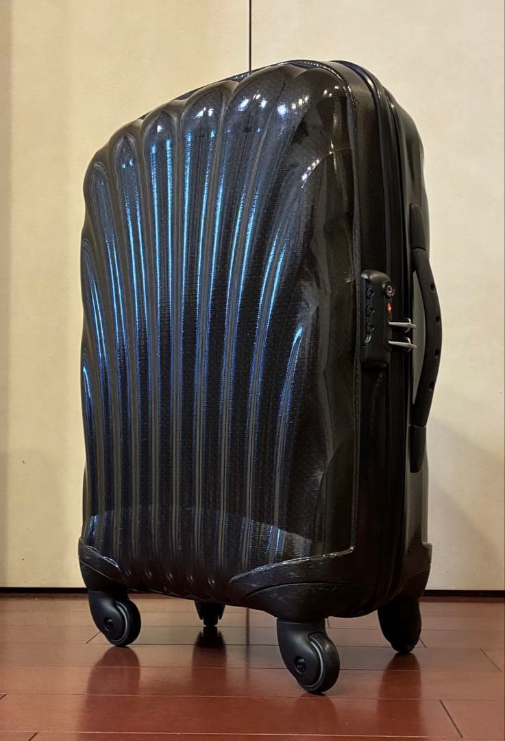 サムソナイト コスモライト 36L 黒 機内持込可