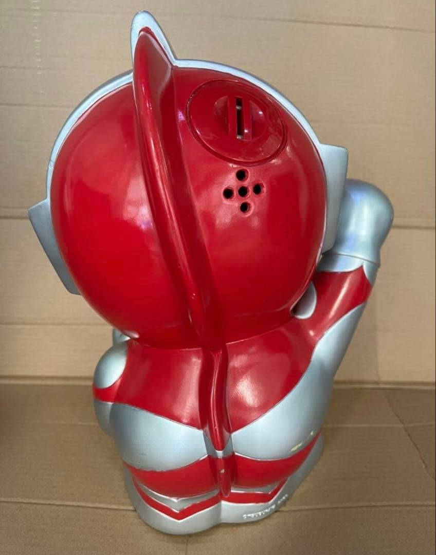 ウルトラマン フィギュア シルバー レッド