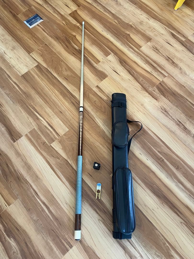 Mezz Cues ビリヤードキュー ケース付き