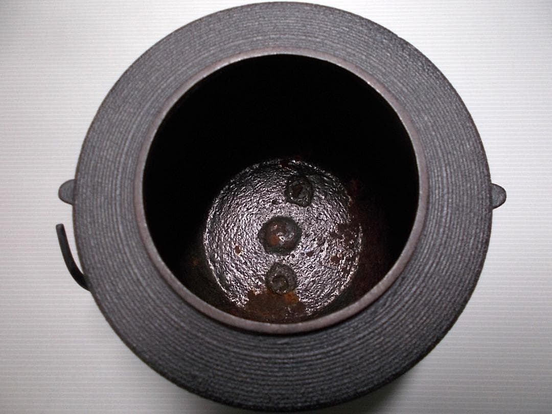 茶道具 釜師:佐藤浄清 糸目地紋 筒釜 茶釜 釜環 共箱 風炉 火鉢 送料込み